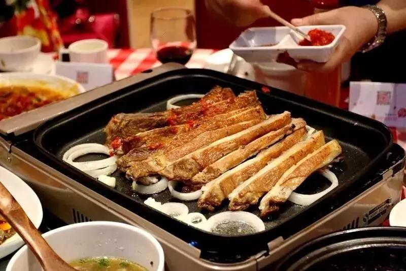 杭州多家商场恢复正常营业时间,杭州各个商场只营业五个小时