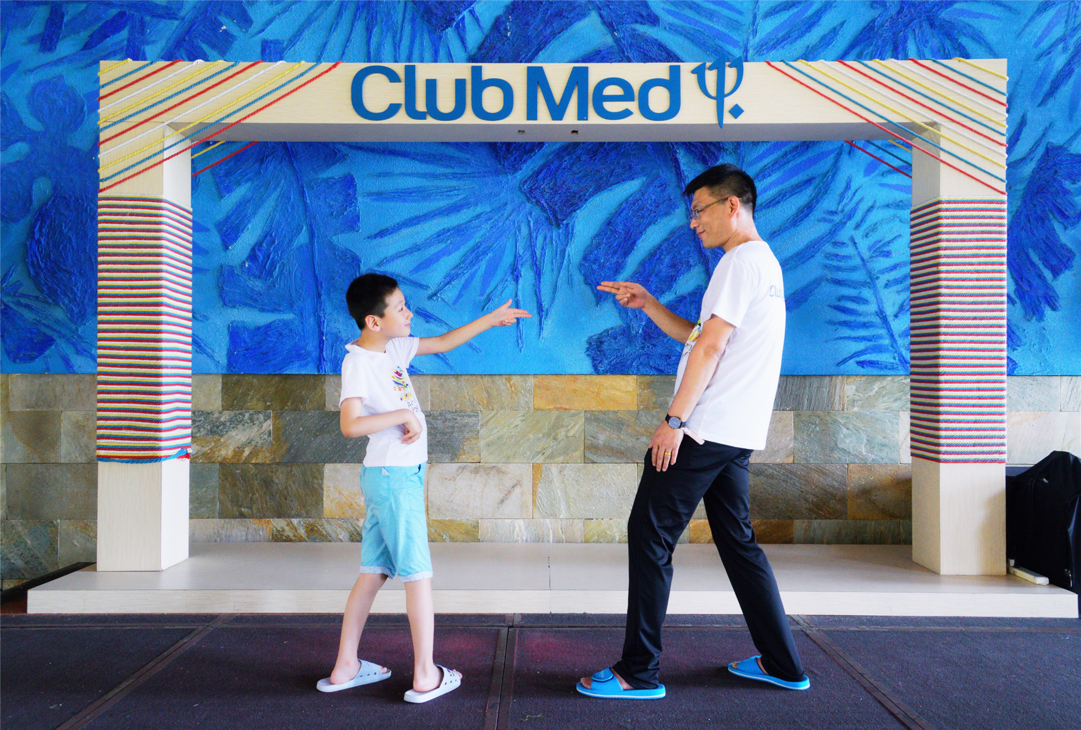 三亚亲子游酒店1000元左右,一价全含三亚亲子度假酒店