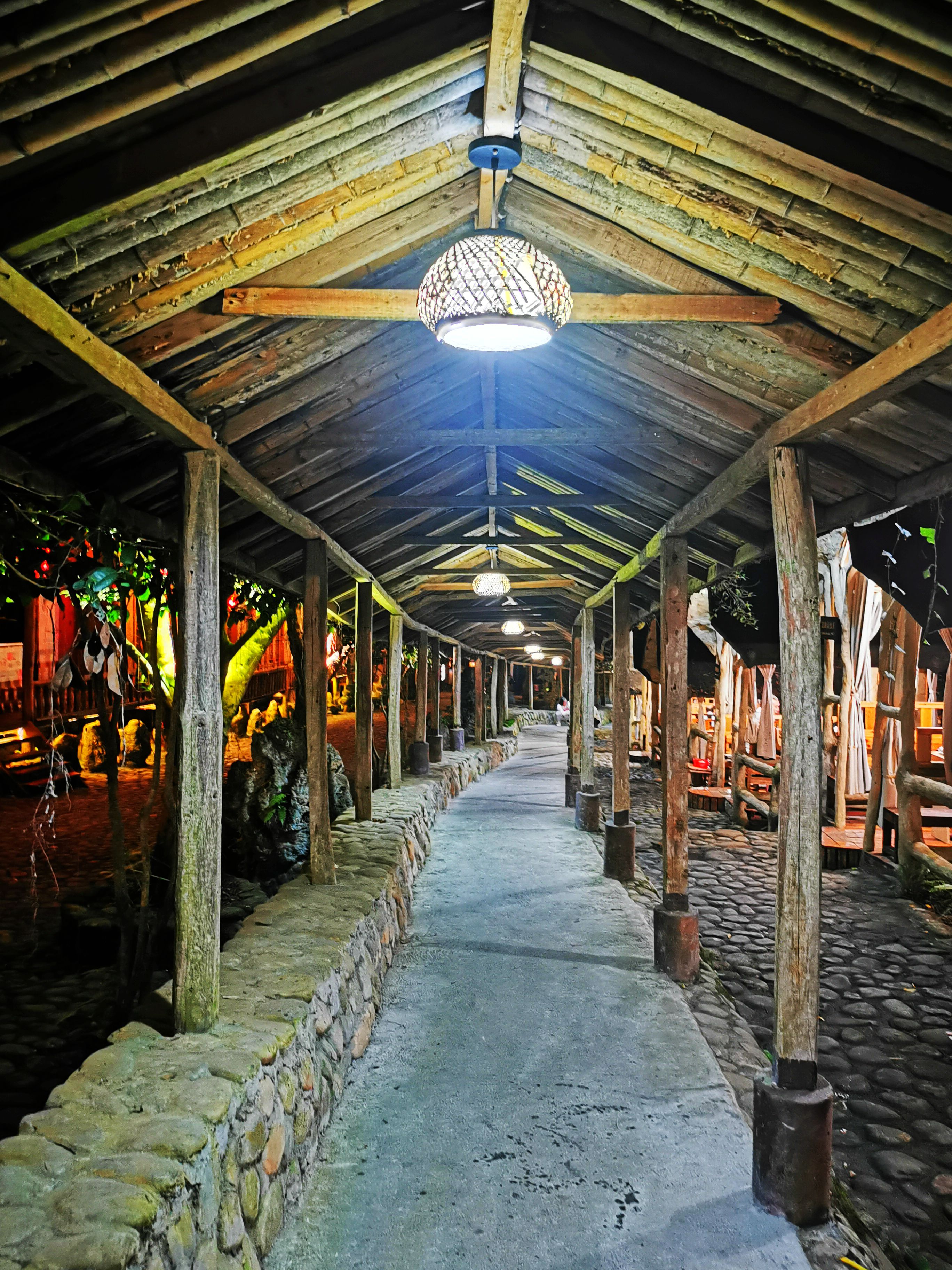 英德天门沟九州驿站套餐,英德九州驿站树上温泉