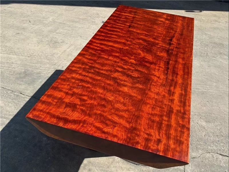 暗访河北天价大板生产基地，原木全是非洲烂木，富豪还抢着来买