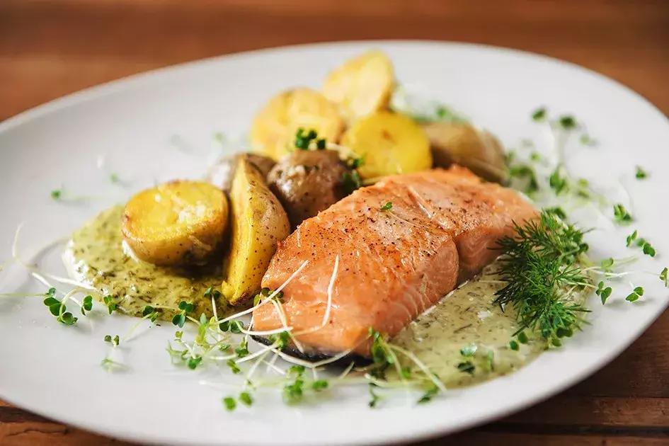 娆ф床鐪熺殑绂绘垜浠緢杩滃悧,娆ф床閭ｄ簺琚拷鐣ョ殑缇庝附鍩庡競