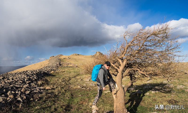 塞北初夏，拓乐陪我逐云日，拓乐Thule35LAllTrailX背包测评