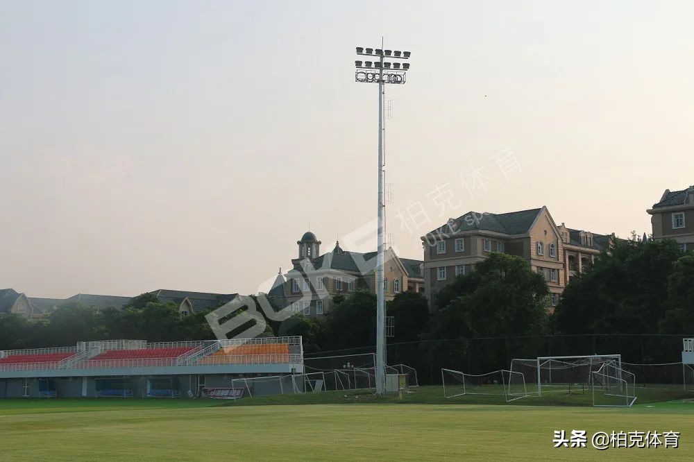 足球场高杆灯380v的,足球场高杆灯直销
