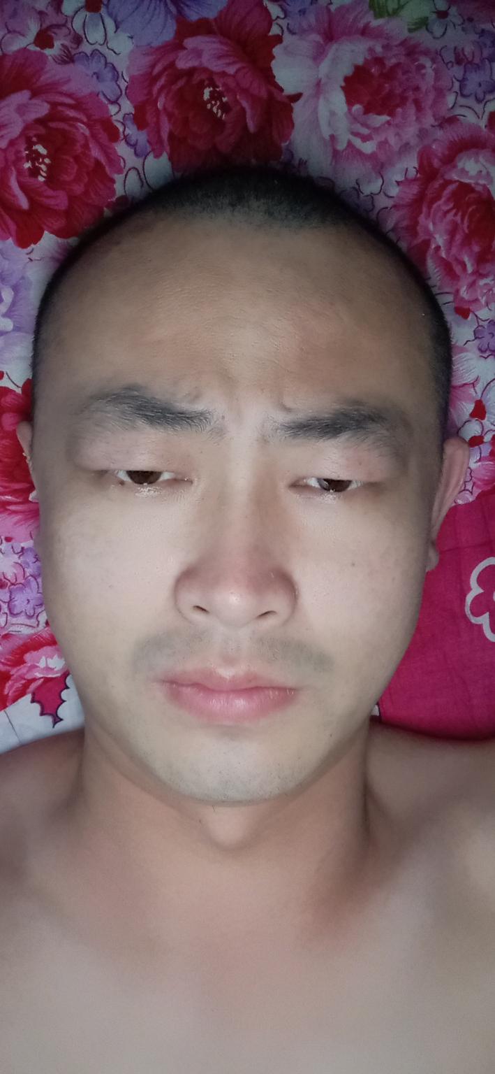 80后的童年上学挨打视频,80后小时候挨打的故事