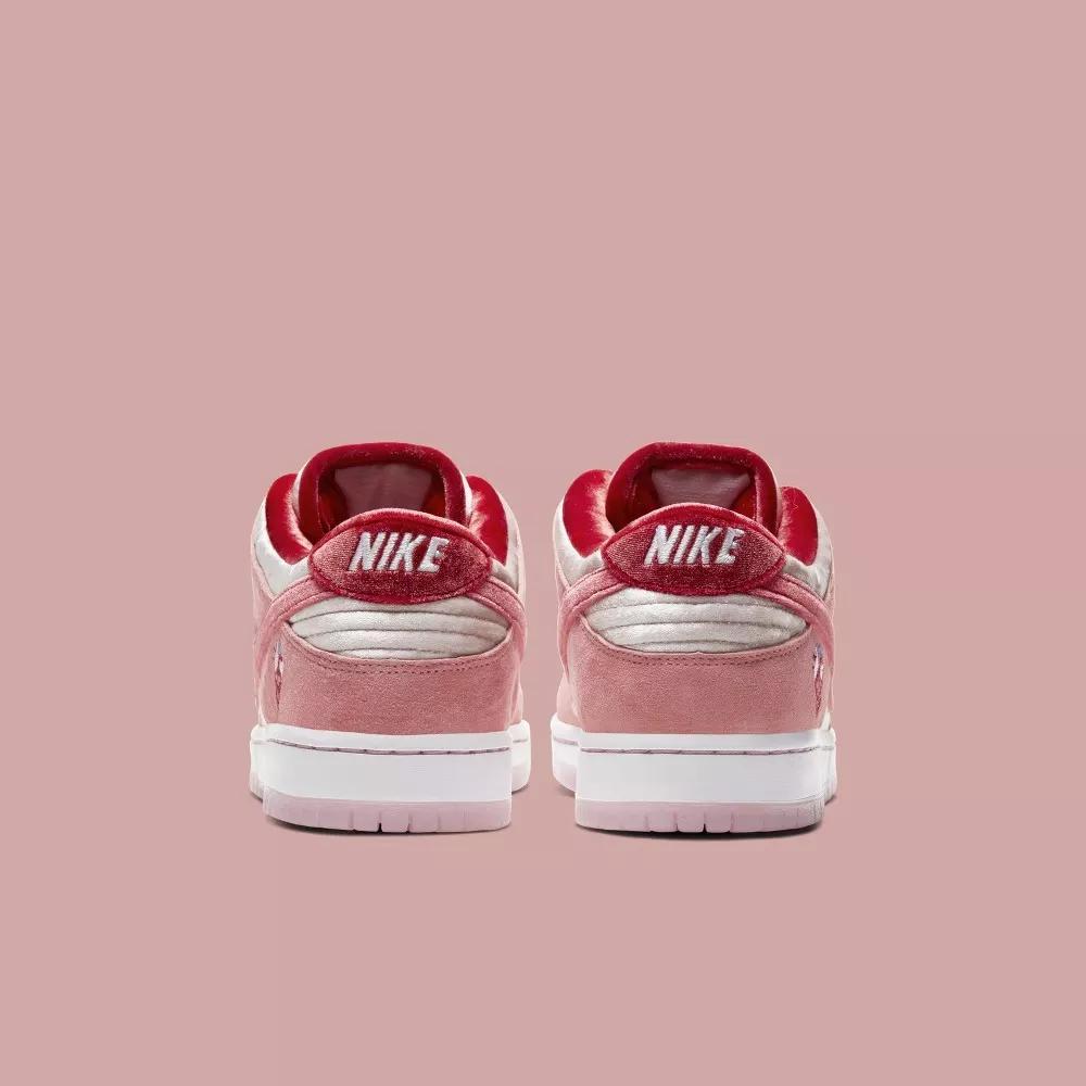 周杰伦球鞋配色,邓紫棋周杰伦同款球鞋