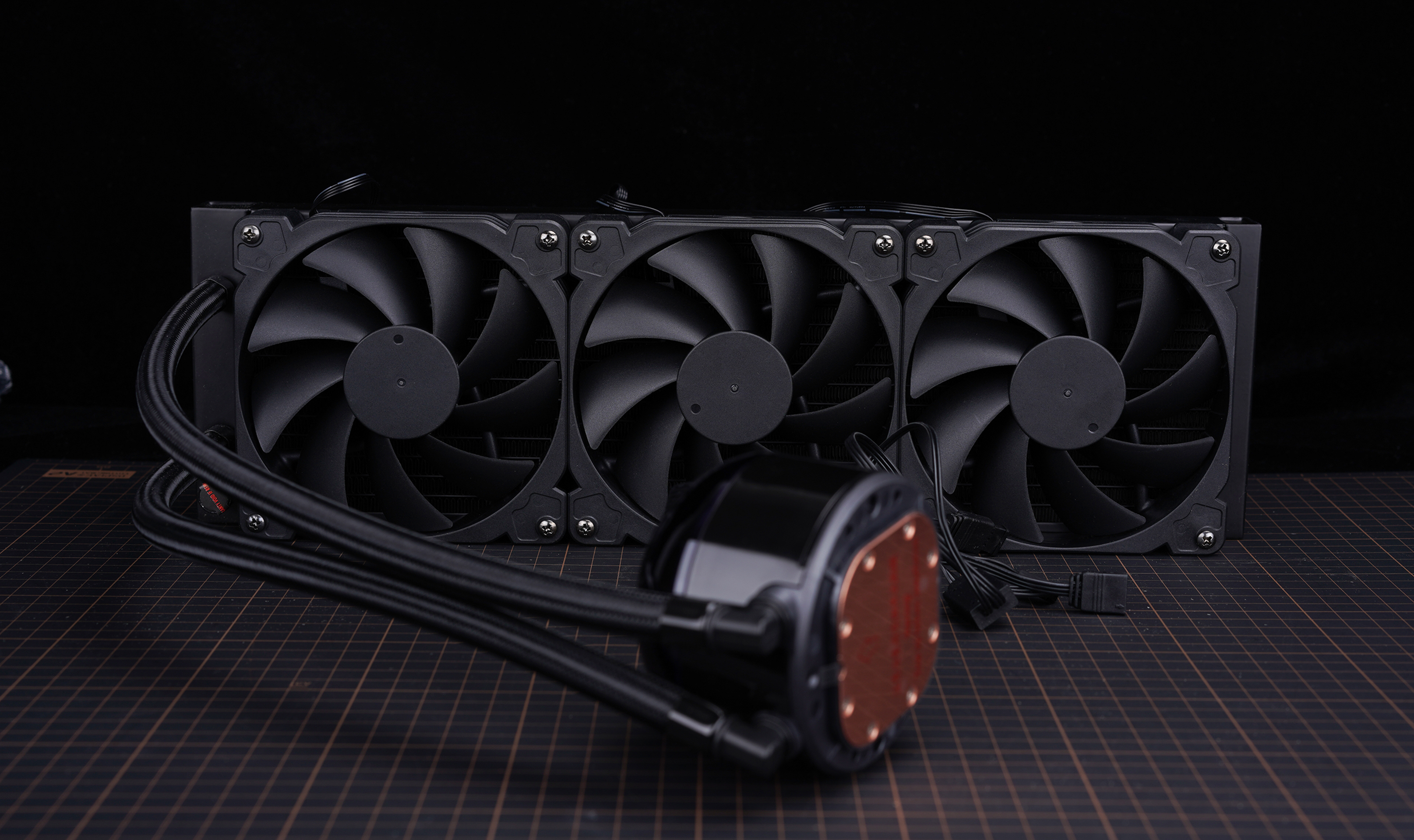 外星人游戏主机值得买吗 (有主机的外星人游戏本)