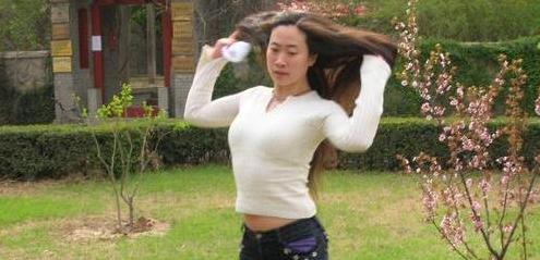 44岁芙蓉姐姐近况：从万民嘲笑到低调富婆，她才是最清醒的那一个