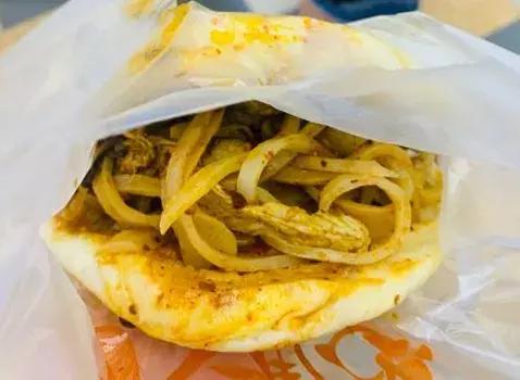 陕西夹馍指南：给我一个馍，我就能夹遍全世界