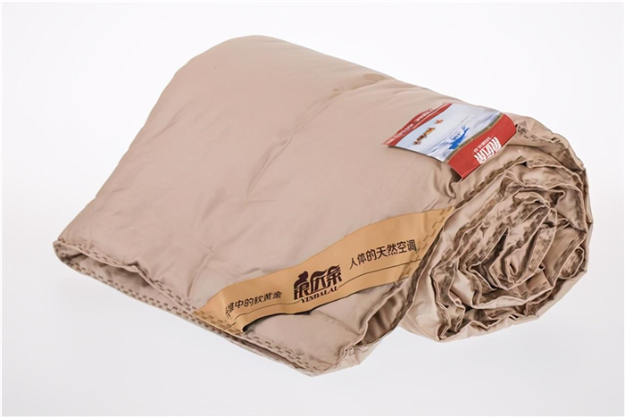 刚换的被子潮潮的怎么办,晒过的被子有异味怎样清除