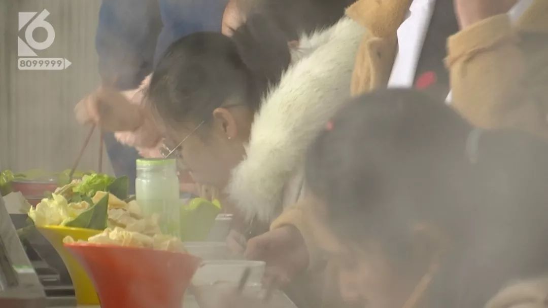 食堂4元成本的小火锅,小火锅一个人吃10元