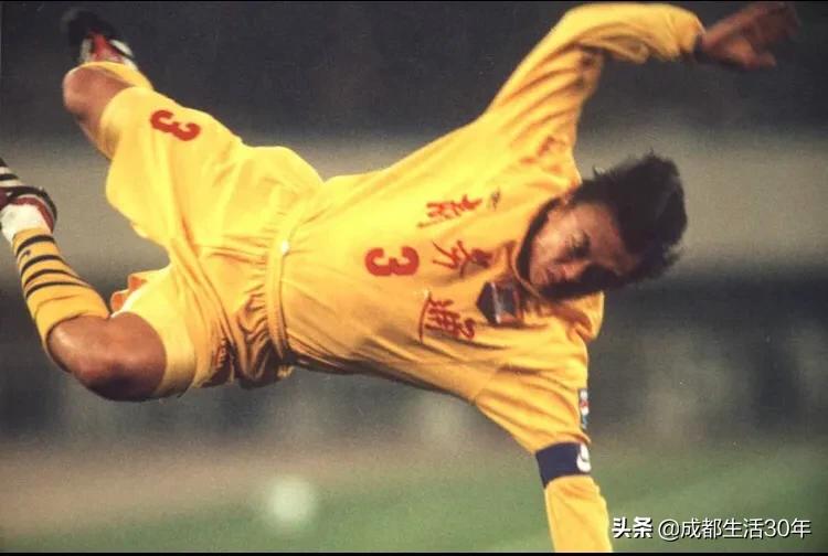 四川全兴队雄起,雄起四川队歌曲