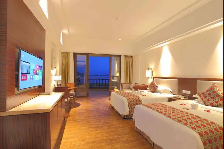 清远宝晶宫天鹅湖温泉酒店,清远顶级豪华酒店