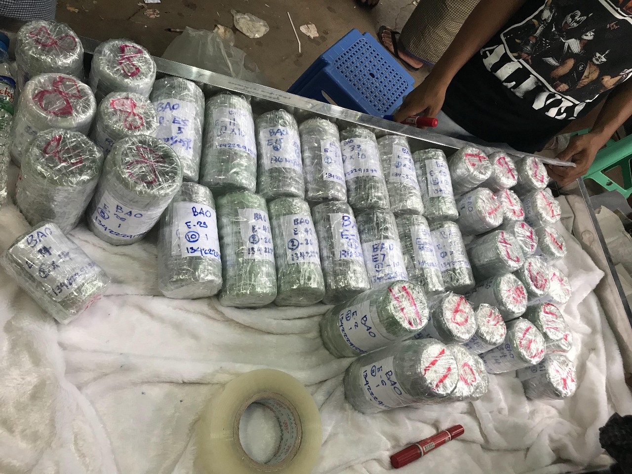 国内如何去缅甸购买翡翠 (去缅甸怎么买到好翡翠)