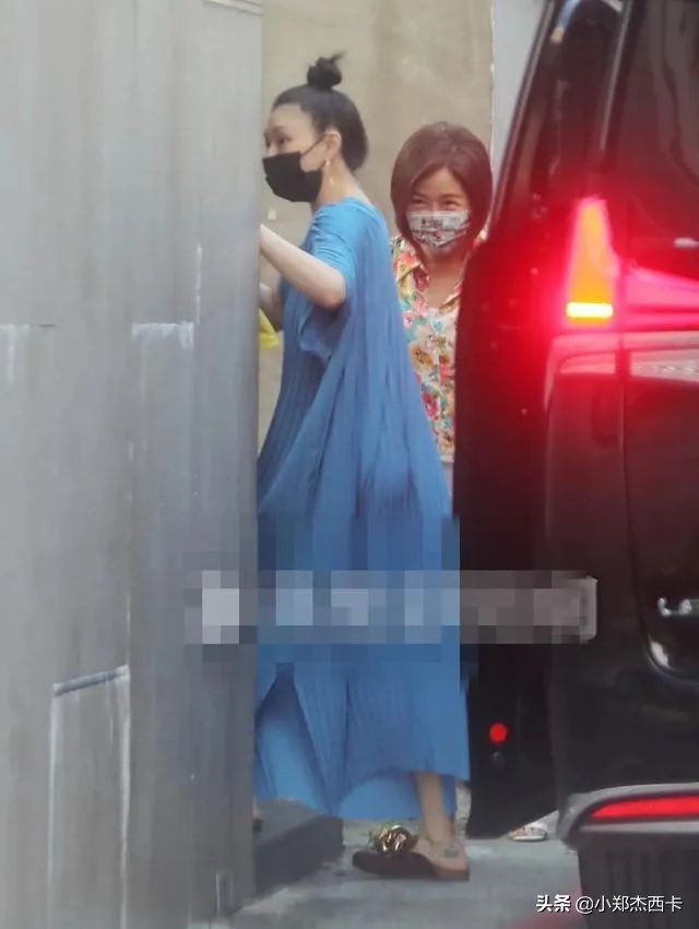 52岁王菲全身照,52岁王菲惊艳的照