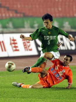 重温鲁能夺冠时刻,重温鲁能2010夺冠