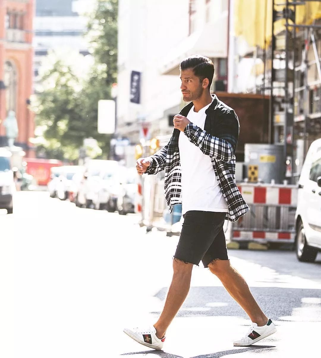 时尚博主kostaWilliams，个子不高，却是穿衣模板