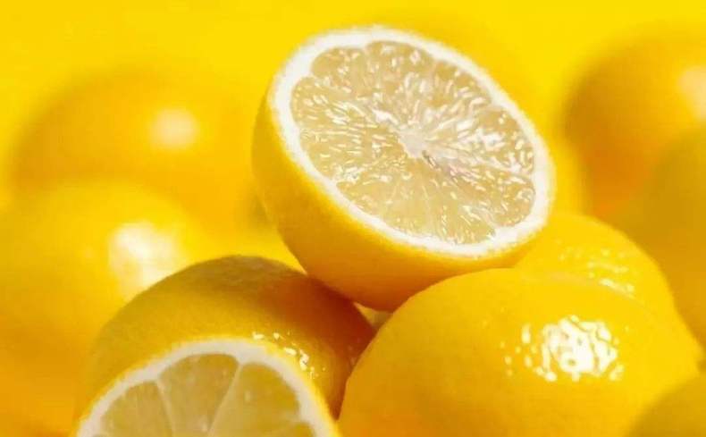 牙齿发黄？别怕！教你轻松美白牙齿