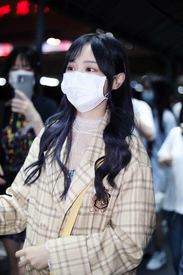 每日吃瓜杨紫张艺兴,苏杉杉段艺璇运动会