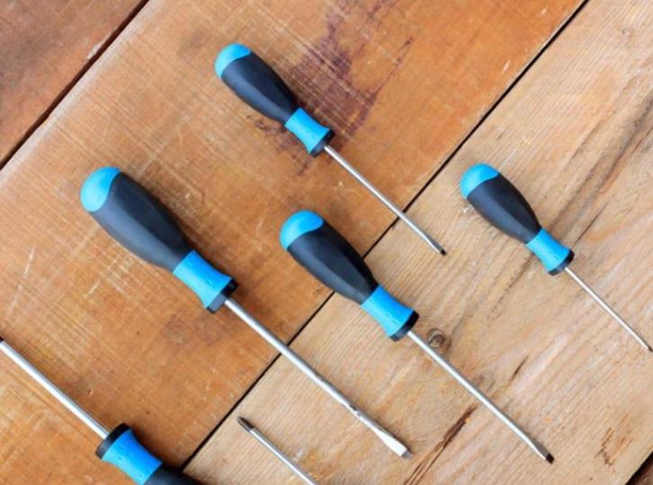 胶水不用买教你在家自制强力胶水,怎么用日常的东西弄强力胶水