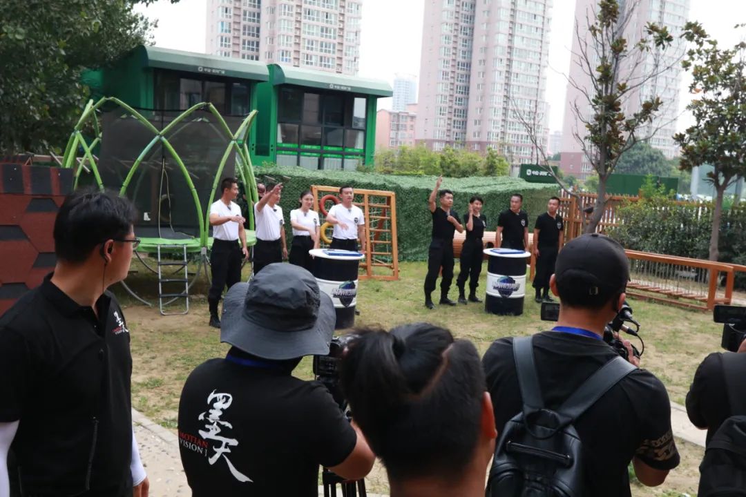 不好好上课，带着孩子到处跑，汇爱德幼稚园为何被央视导演相中？