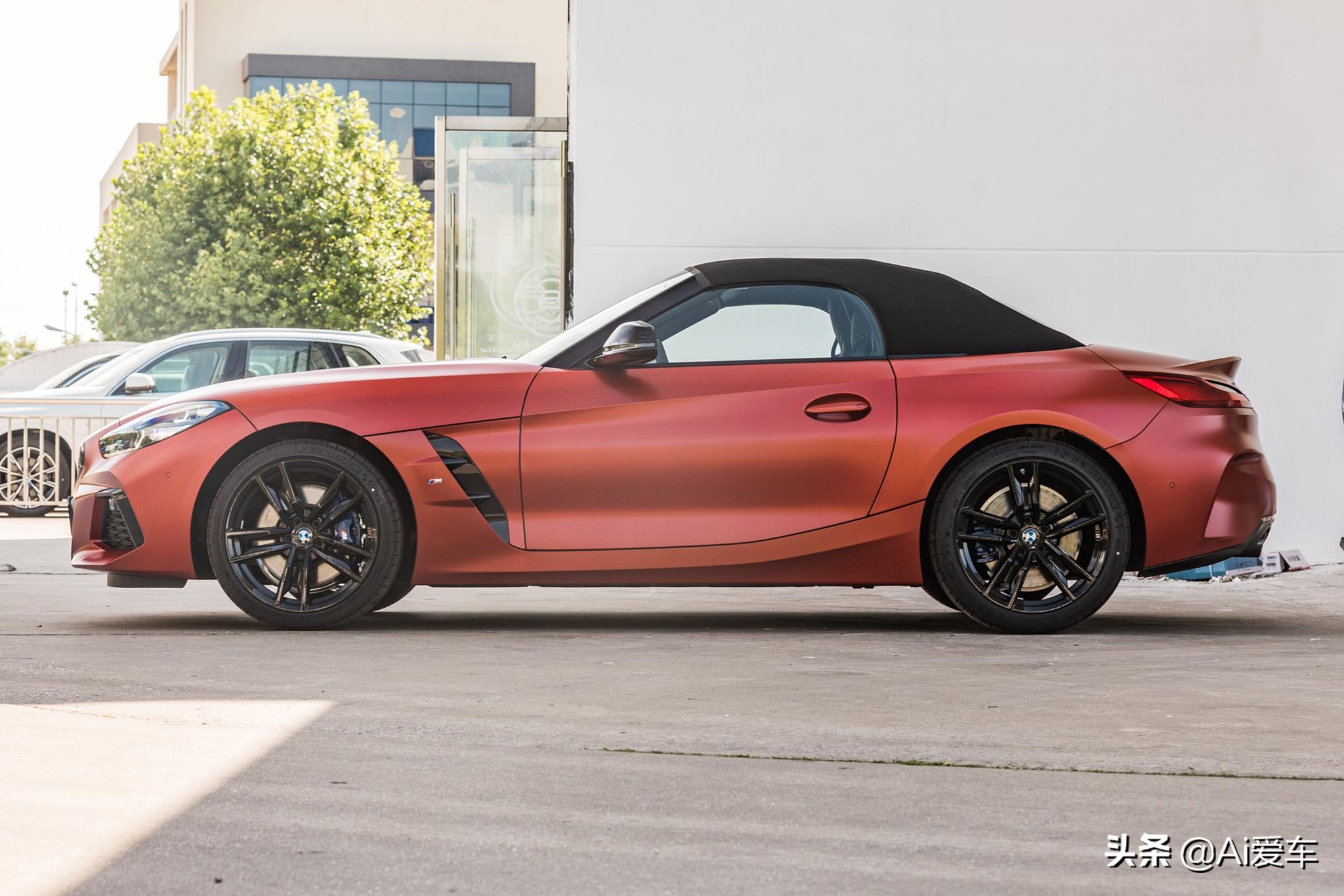 最便宜的宝马双门跑车，进口2.0T后驱，油耗6.4L，实拍宝马Z4