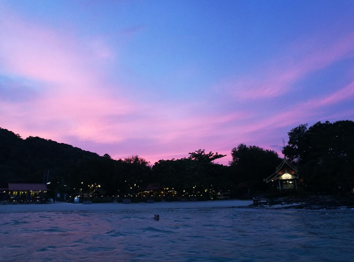 泰国普吉岛斯米兰岛旅游攻略,泰国旅游普吉岛的夏天皮皮岛浮潜