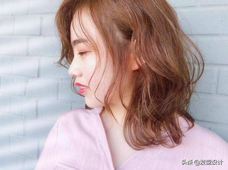 发型女2020流行发型中长发,中长发披发发型理发店