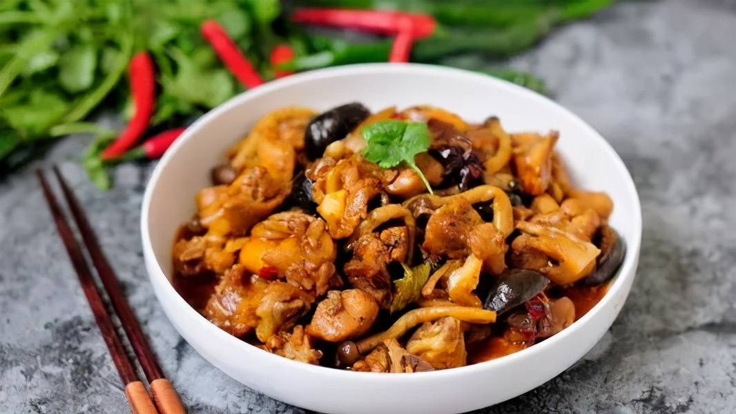 炖过的鸡肉太硬怎么炒好吃,炖的鸡肉又硬又柴怎么补救啊