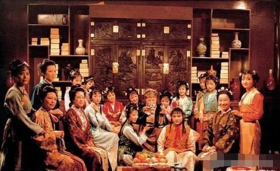 红楼梦贾母下手狠吗,红楼梦深度解析贾母