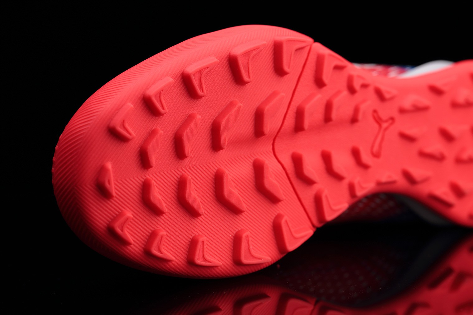 pumaultra3.3宽脚,pumaultra1.3足球鞋