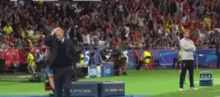 外媒评选足坛历史最佳,足坛历史上最伟大的50个进球