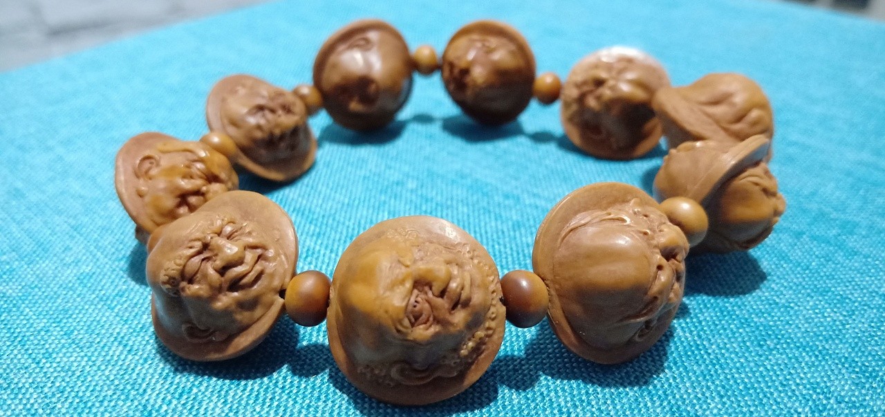 手串断了是福是祸,手串断了意味着无缘