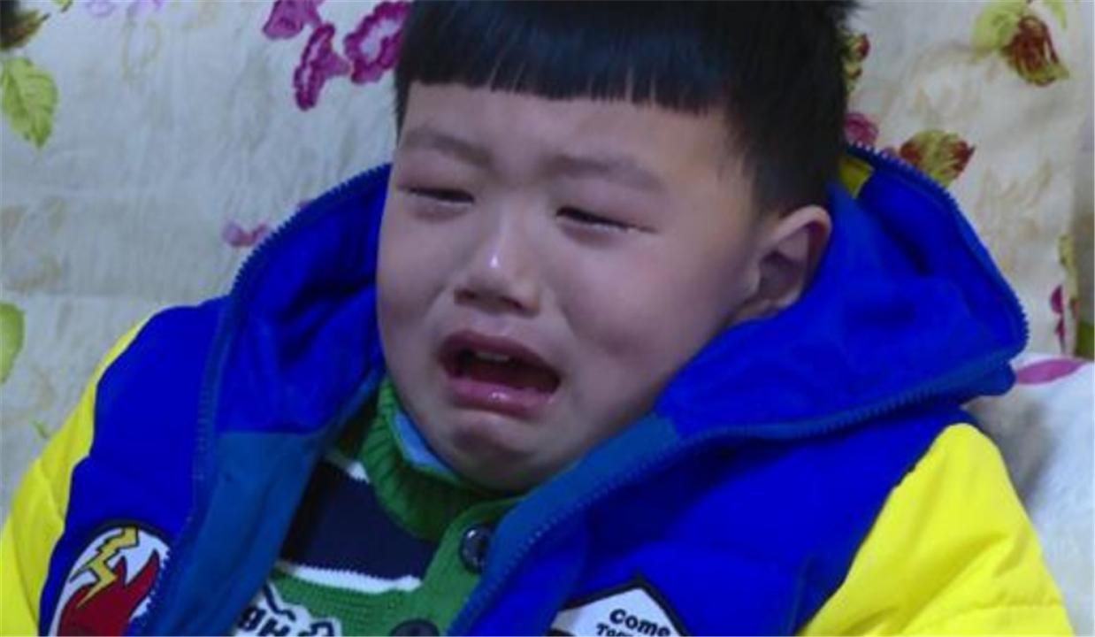 小学生被罚写检讨，每一句都真诚反省，细心老师却发现“端倪”