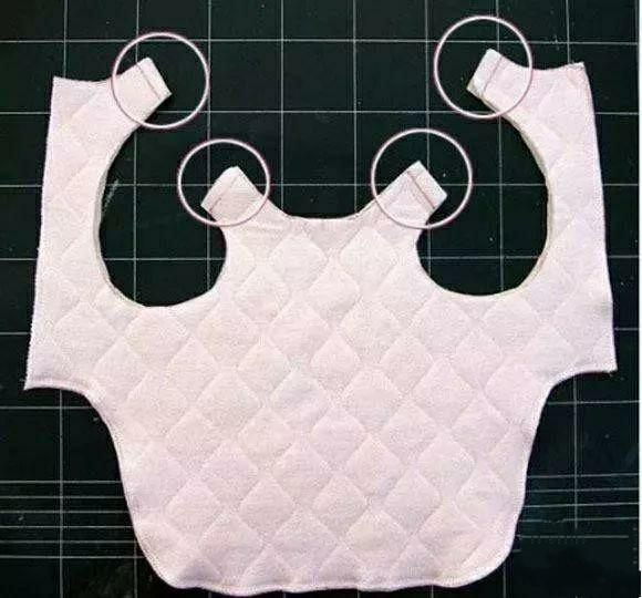 旧衣服做狗狗衣服步骤图片,旧衣服改狗狗四脚棉服视频