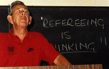 足球黄红牌大战,足球比赛红黄牌作用