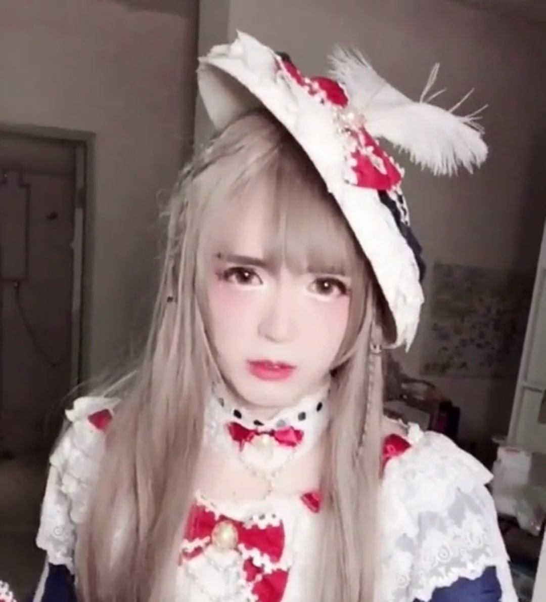 女装大佬穿半身裙,女装大佬穿连身裙