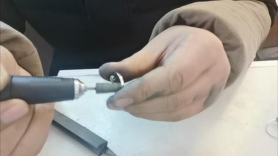 钻石戒指改圈过程一般多少天,黄金戒指圈戒小了如何改大