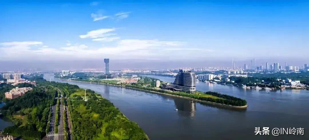 水滴花园，水下森林，这个小岛上的水可太美了