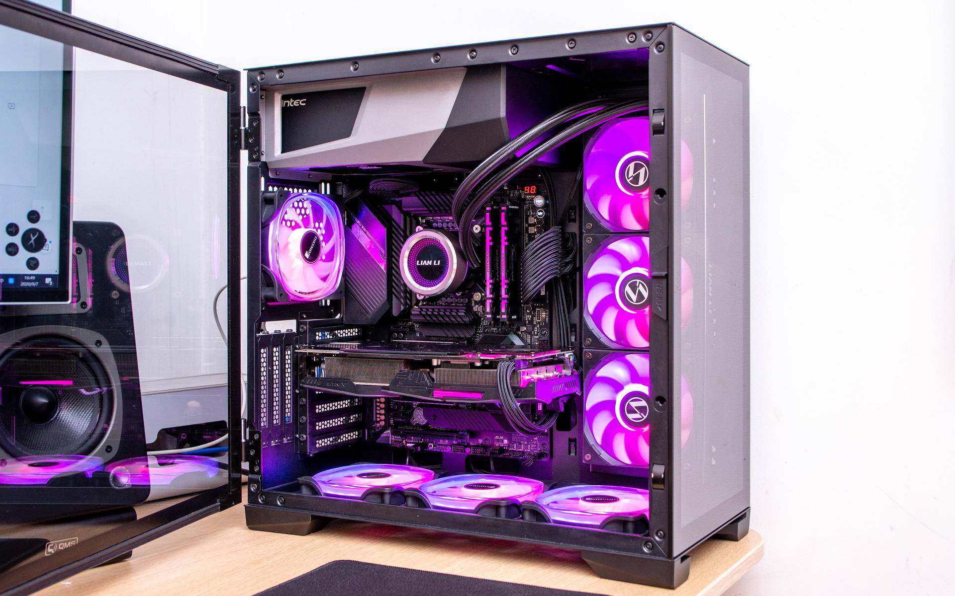 联力极圈二代lcd360水冷,联力极圈360水冷测评