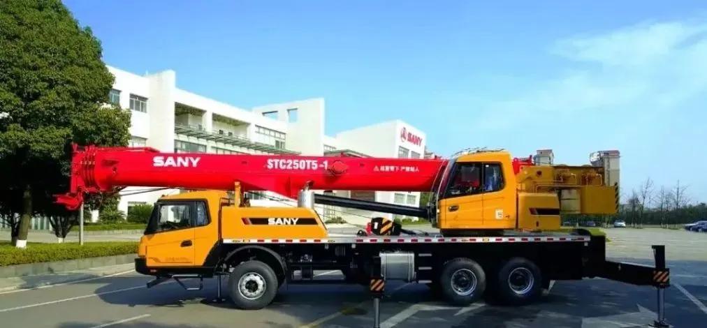 三一起重机对比视频,三一起重机哪款最好