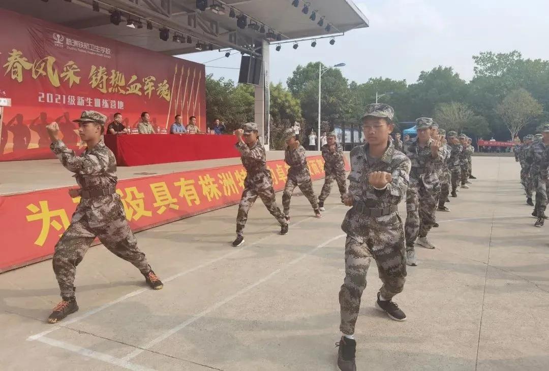 新生军训开营少年未来可期,军训结营进入倒计时