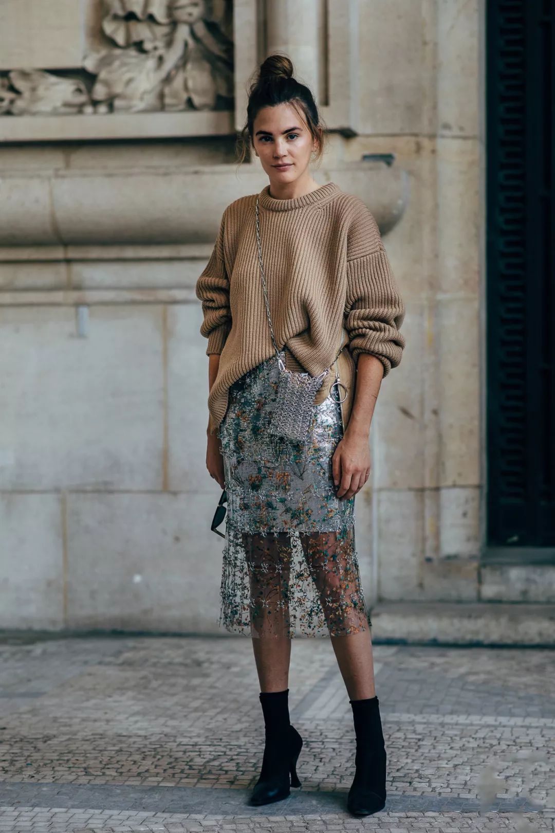 毛衣和卫衣哪个时尚一点好,卫衣与毛衣哪款好看