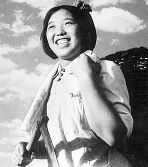 1964年，伟人71岁生日，宴请4位特殊客人，伟人：尾巴翘高了