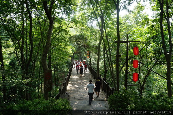 湖南美景凤凰古城,湖南凤凰古城的夜色迷人