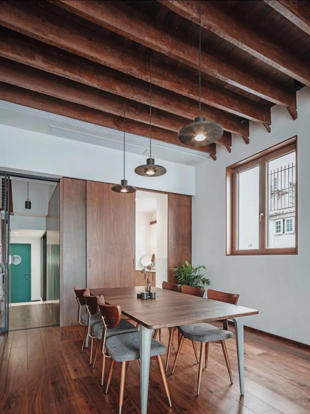 百年老宅的硬核改造全记录,百年老宅惊艳改造