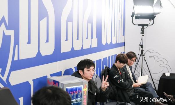 冰岛到中国的距离地图,冰岛到中国飞多久