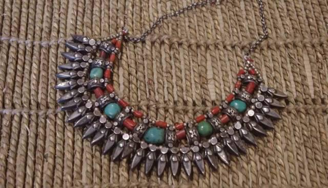 蒙古族为何对银首饰情有独钟,蒙古族为啥喜欢戴银饰