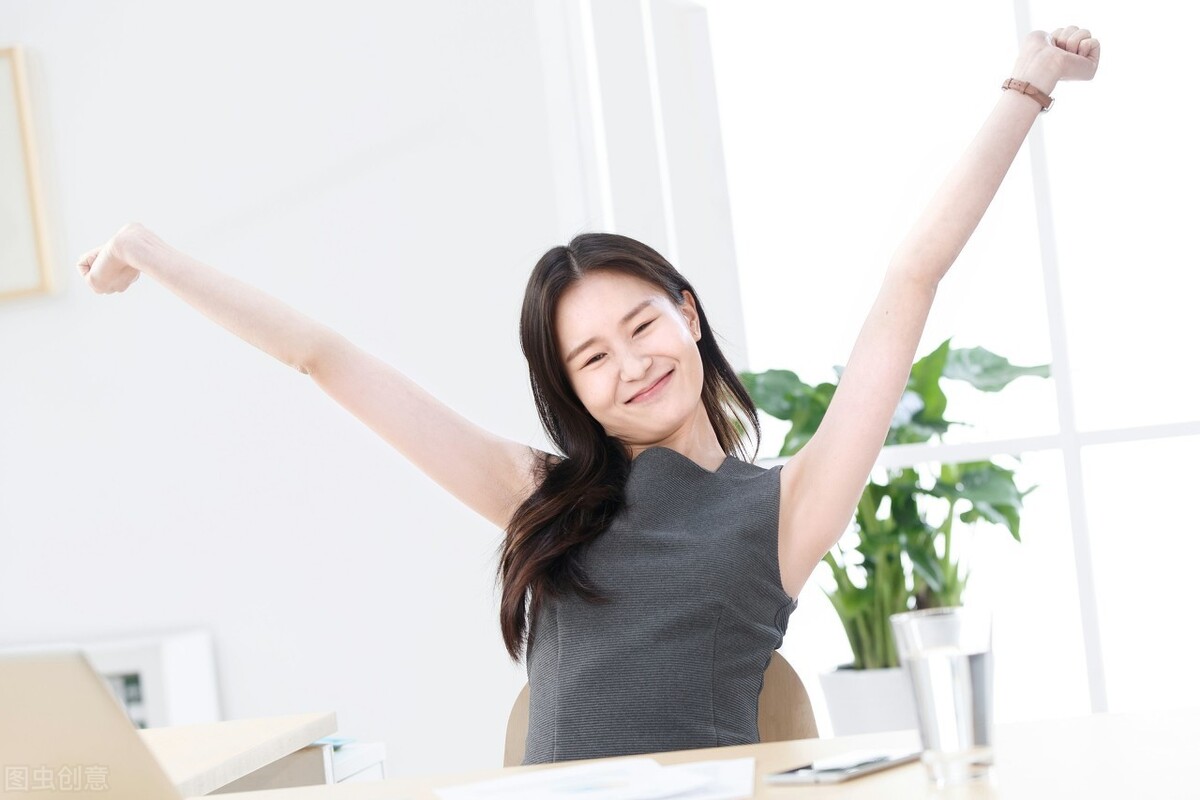 办公室ol职业装美人,办公室ol女生必备