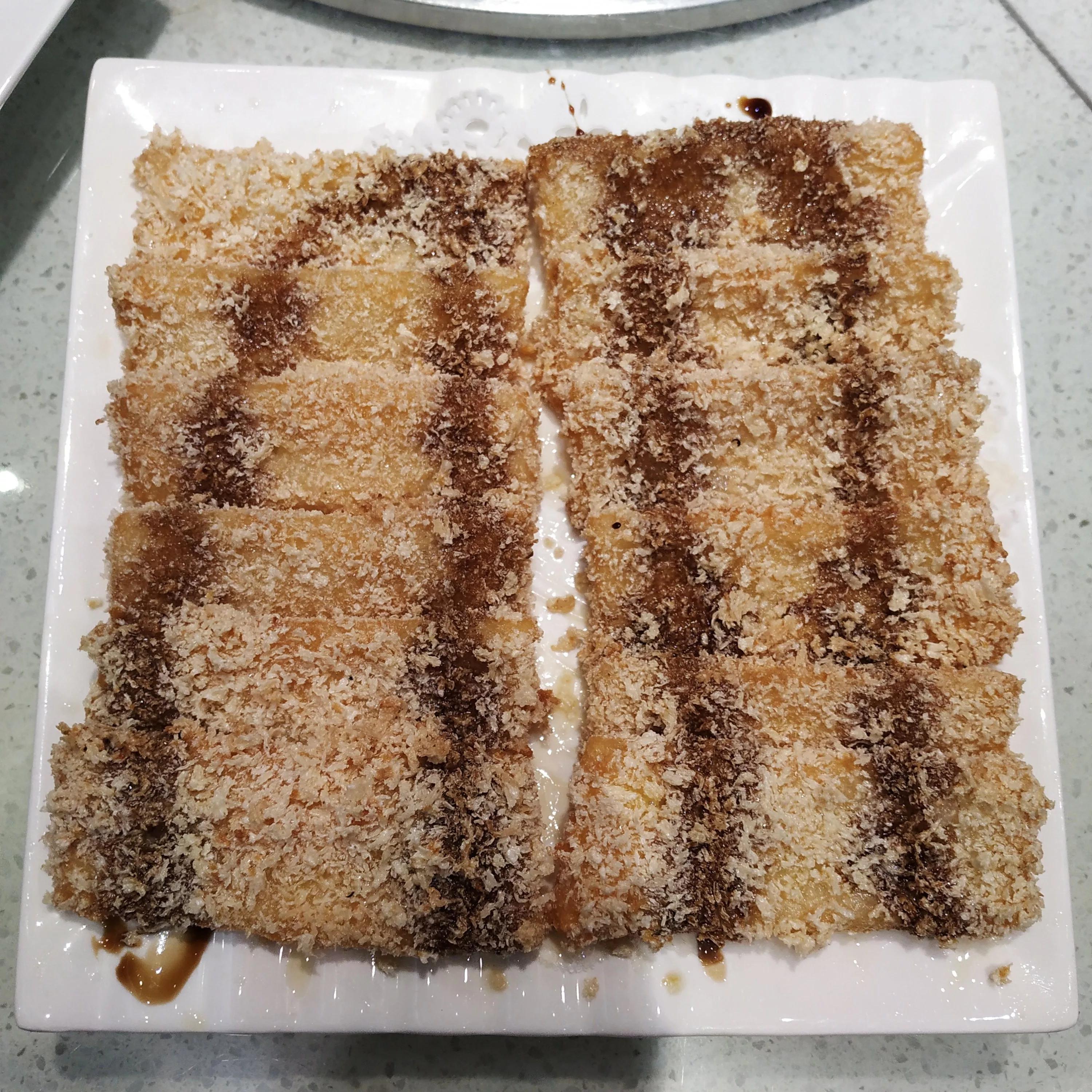 在银川的迎宾楼除了撩妹甩哥，还有100+般的饭醉场面出镜……