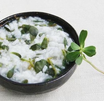 月子里喝什么粥下奶,月子粥各种做法